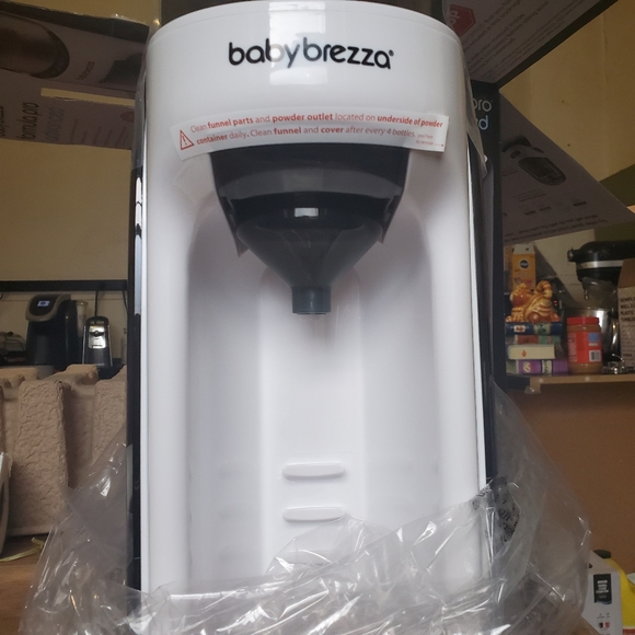 Baby Brezza Formula Pro - Picture 2 of 4